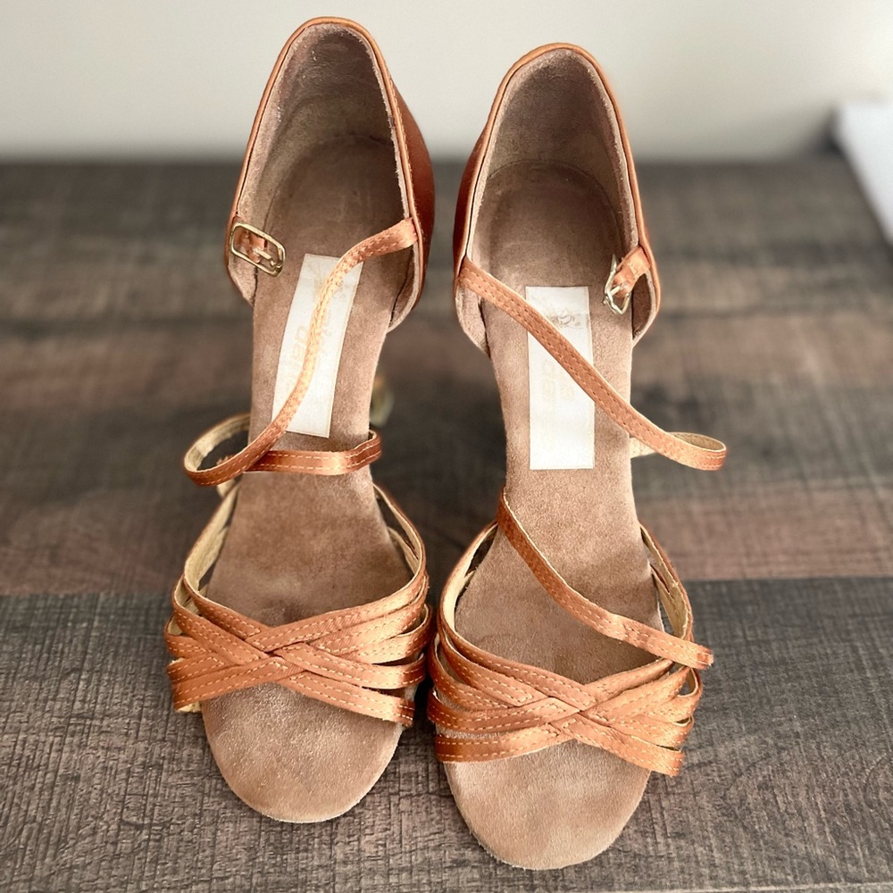 Aida Latin Dance shoes